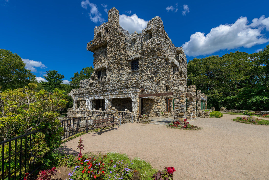 Noah Jigsaw Puzzle Gillette Castle State Park, East Haddam, Connecticut 2000 pieces
