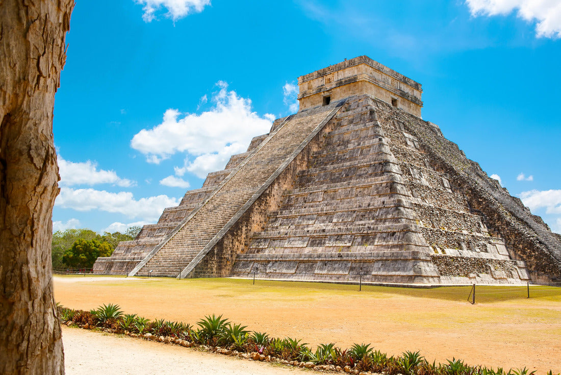 Noah Jigsaw Puzzle Temple of Kukulkan in Chichen Itza, Yucatan, Mexico 2000 pieces