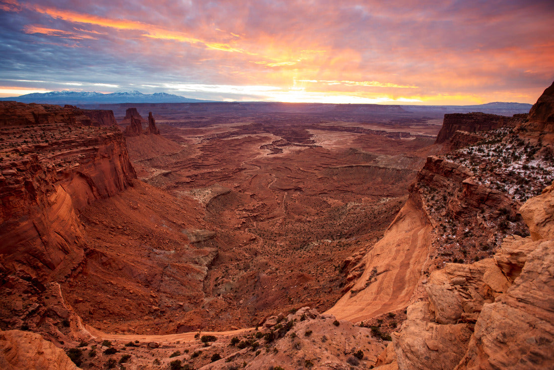 Noah Jigsaw Puzzle Scenic view of Canyonlands National Park, Utah, USA 2000 pieces