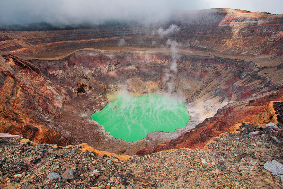 The caldera of the Santa Ana volcano in El Salvador 2000pc Puzzle