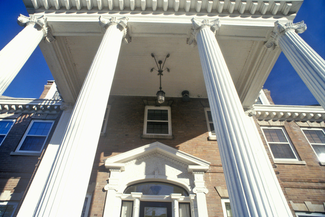 Noah Jigsaw Puzzle Building at the University of Iowa, Iowa City, Iowa 2000 pieces