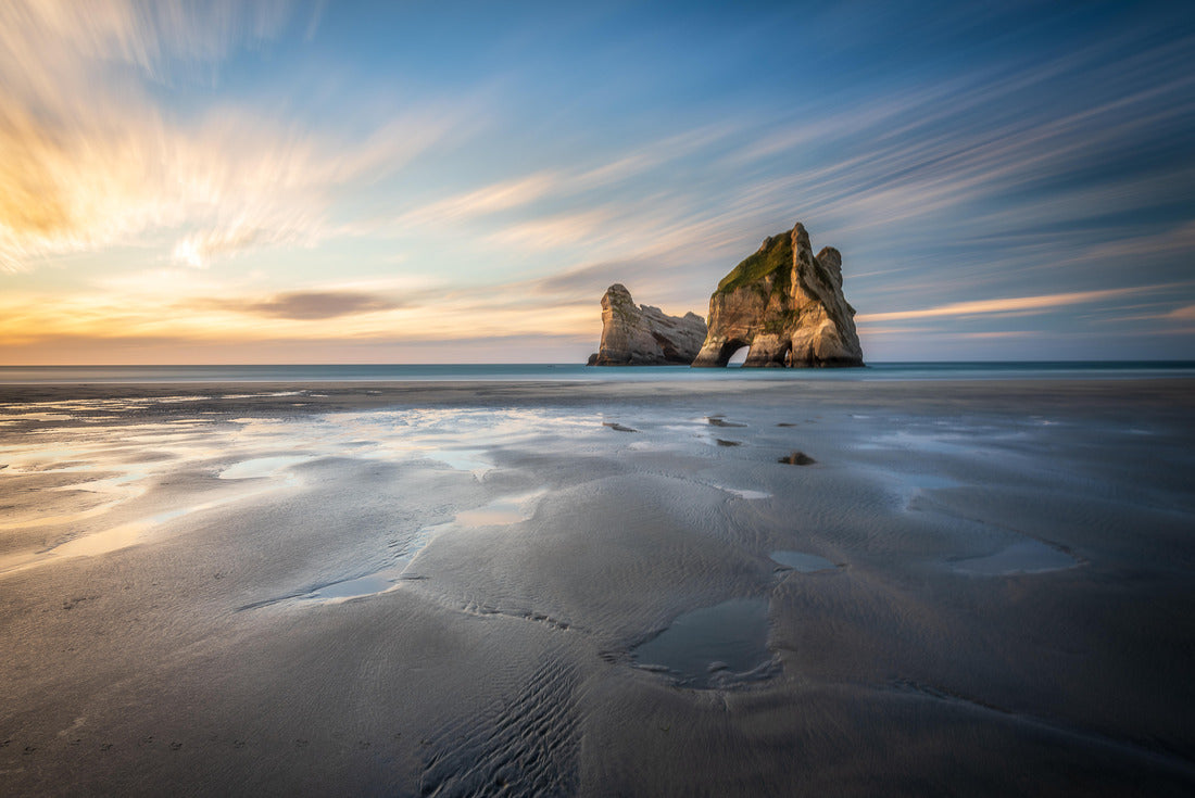 Noah Jigsaw Puzzle Wharakiri Beach Golden Bay South Island New Zealand 2000 pieces