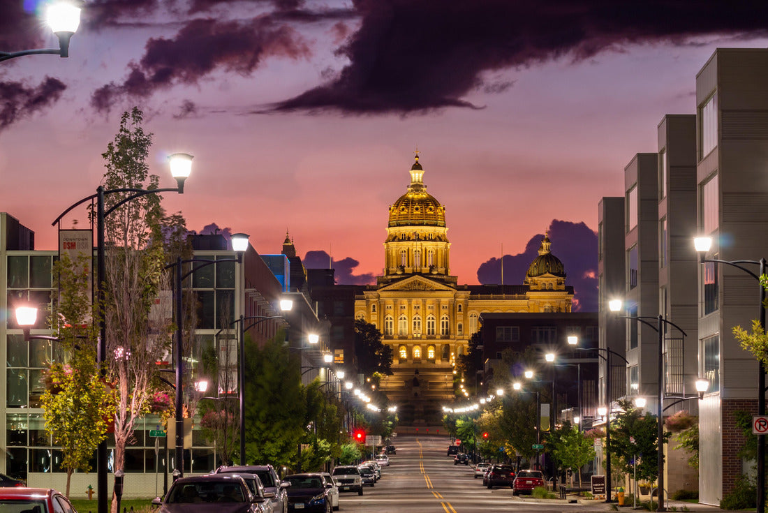 the Iowa State Capitol Building at Sunrise 2000pc Puzzle