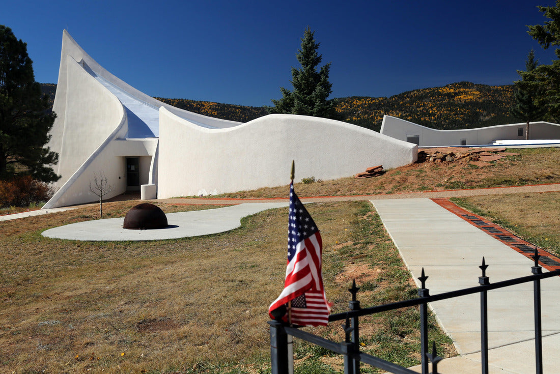 Noah Jigsaw Puzzle Vietnam Veterans Memorial, Angel Fire, New Mexico 2000 pieces