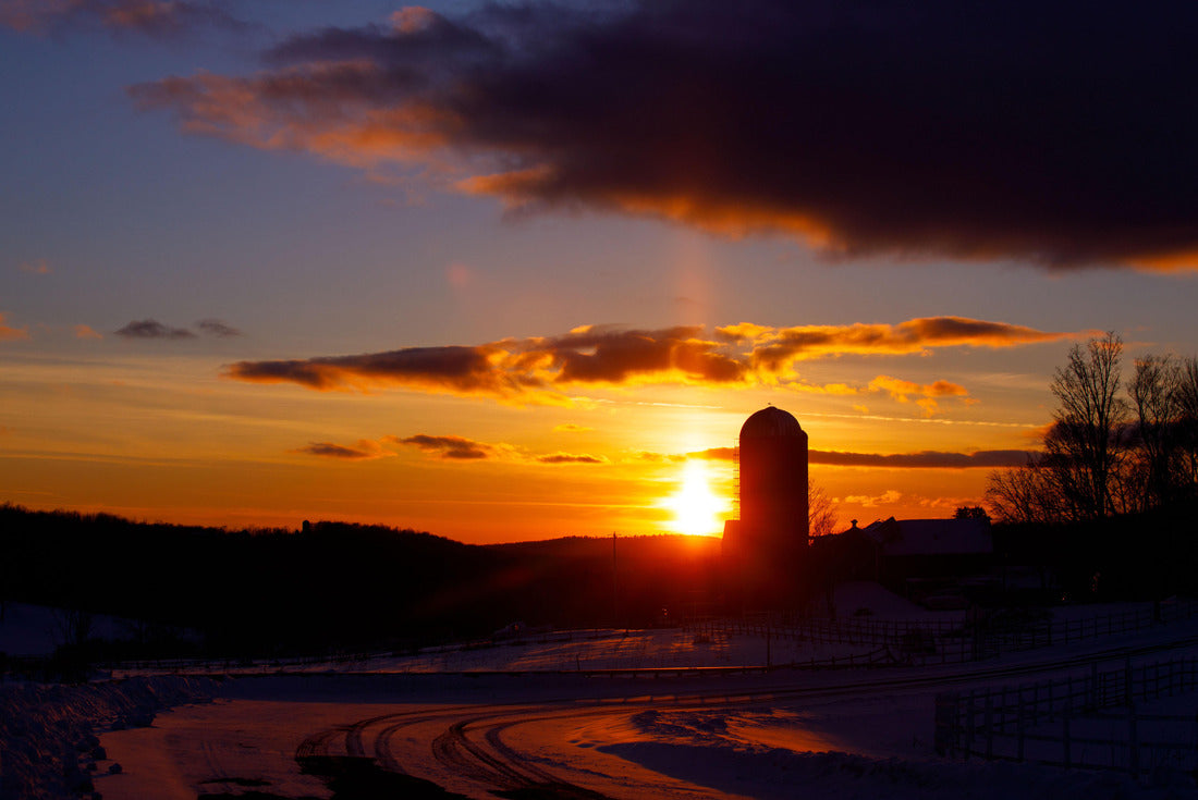 Noah Jigsaw Puzzle Sunset over the Farm in Chenango County, New York 2000 pieces
