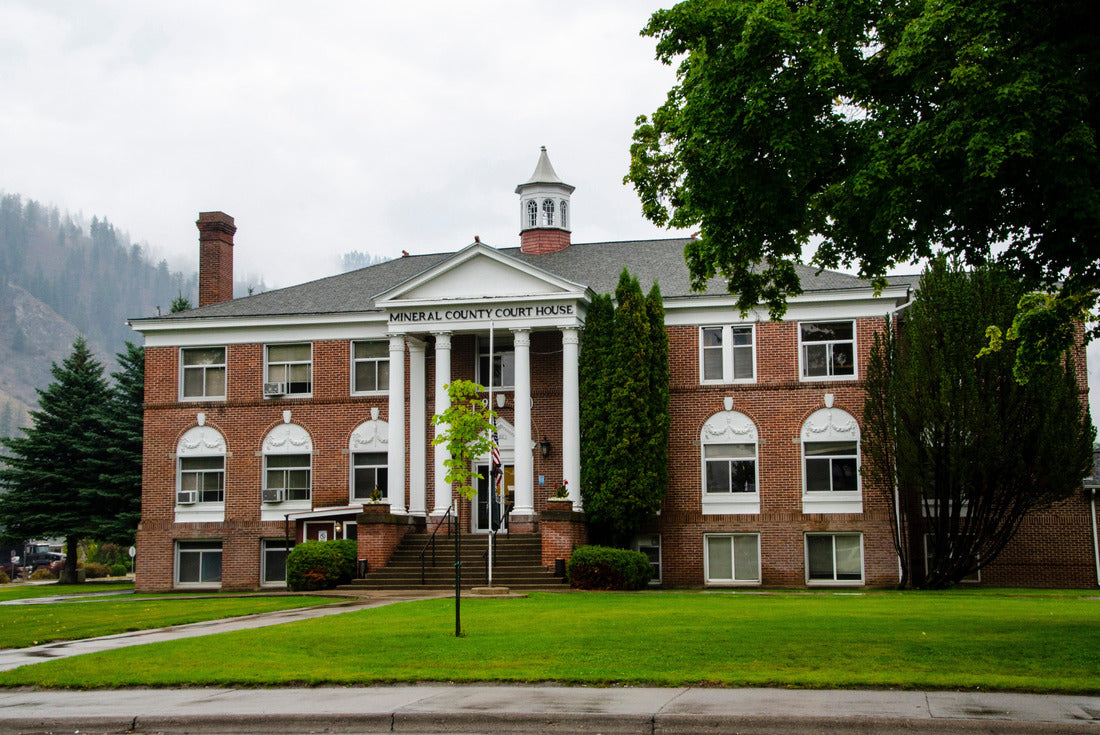 Noah Jigsaw Puzzle USA, Montana, Superior, Mineral County Courthouse 2000 pieces