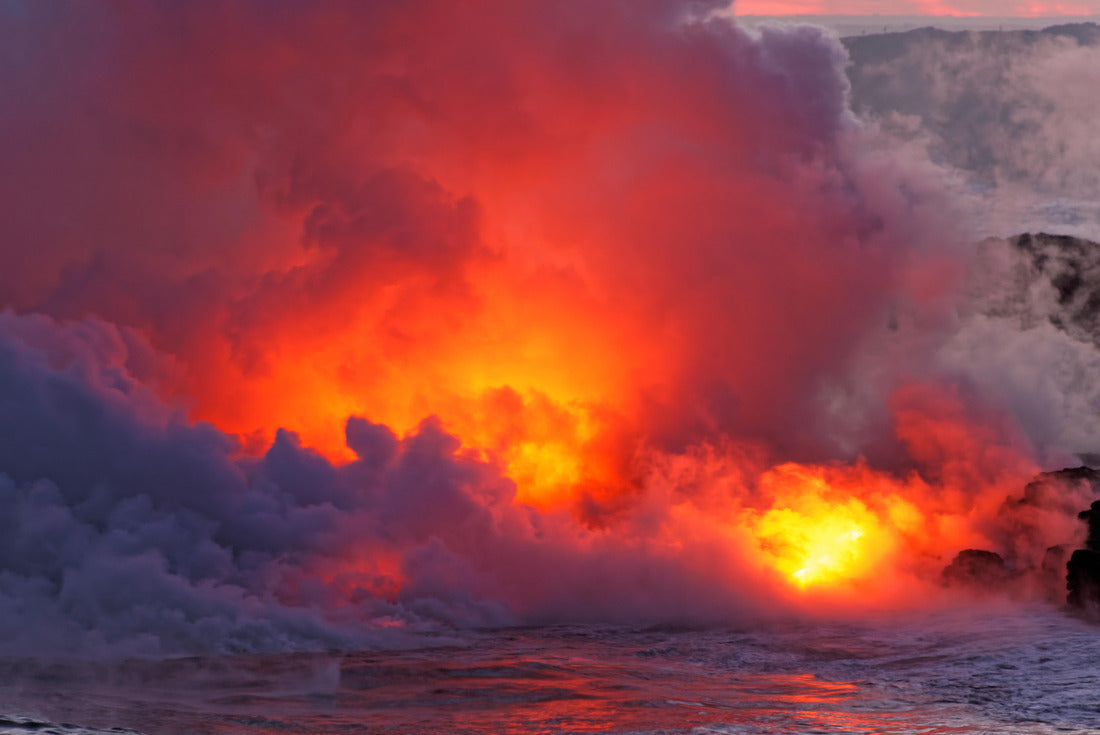 Noah Jigsaw Puzzle Lava flowing into ocean - Kilauea Volcano, Hawaii 2000 pieces