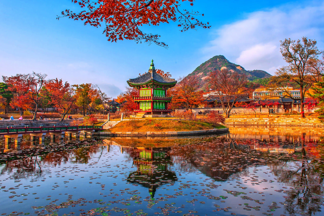 Autumn at gyeongbokgung palace seoul south Korea 2000pc Puzzle