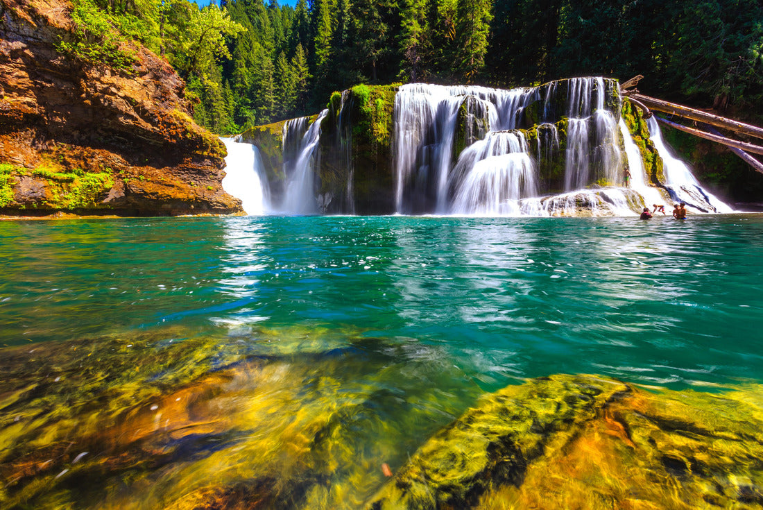 Scenic Lower Lewis River Falls, Washington State 2000pc Puzzle