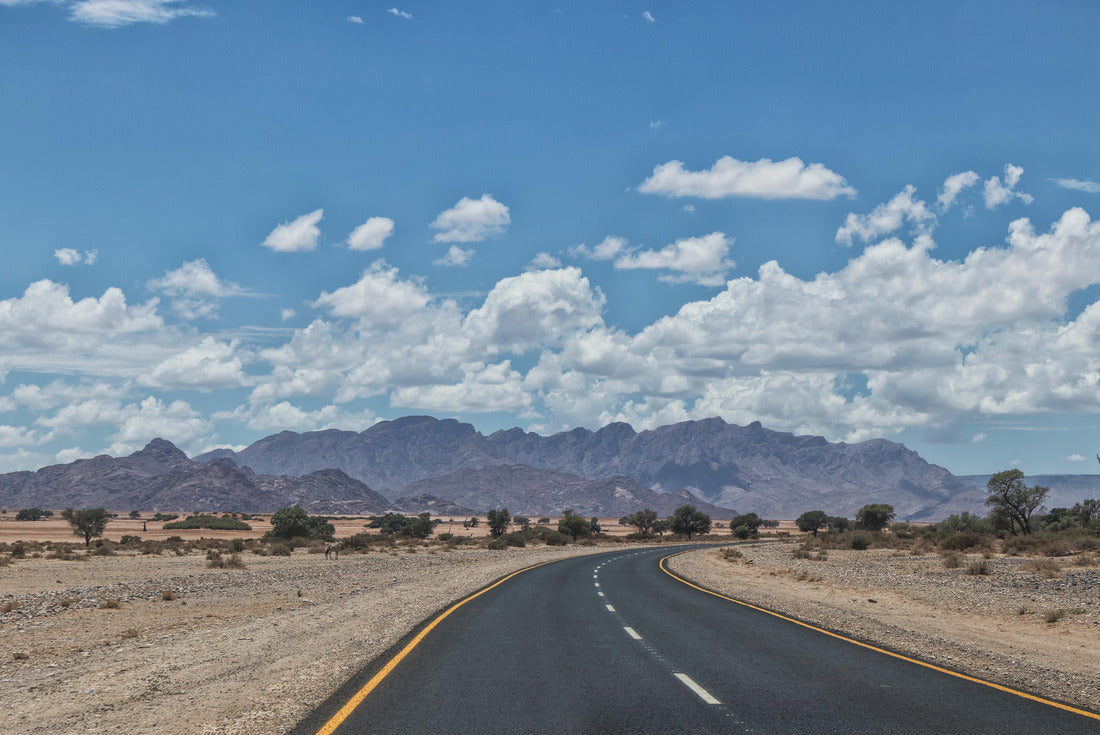 Asphalt road with mountains on horizon, Namibia 2000pc Puzzle