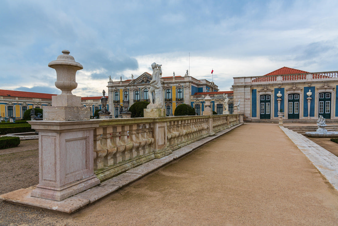 National Palace and Gardens of Queluz, Portugal 2000pc Puzzle