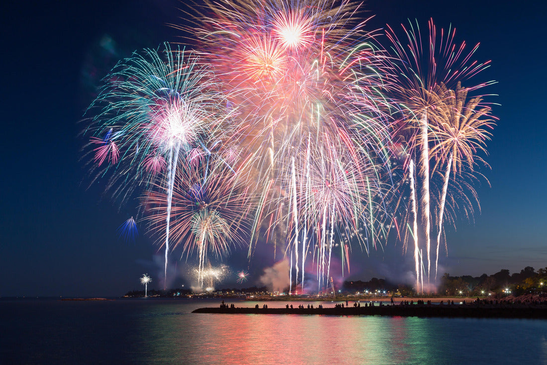 Noah Jigsaw Puzzle fireworks celebration in West haven Connecticut 2000 pieces