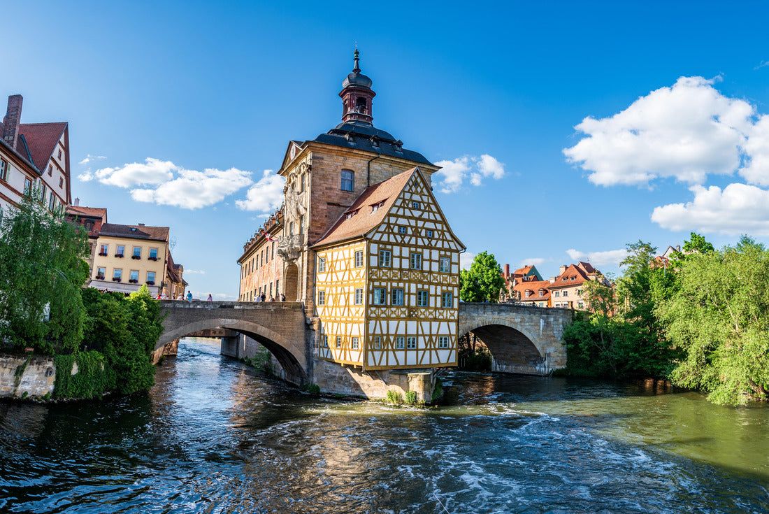 Old town hall of Bamberg over the river Regnitz 2000pc Puzzle