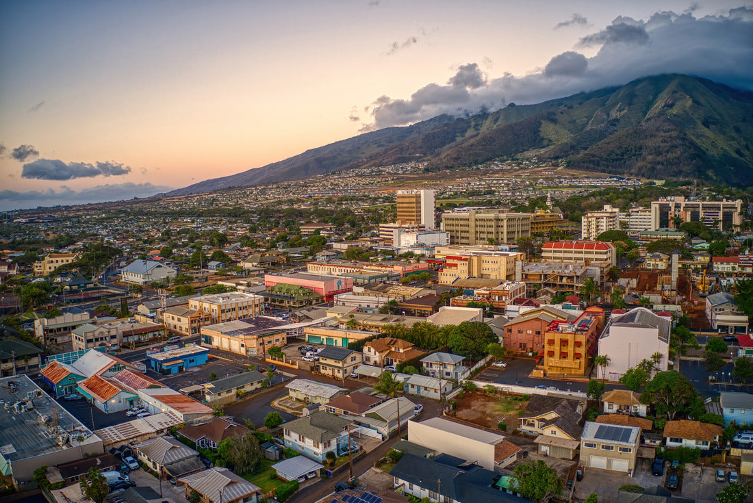 City of Wailuku on the Island of Maui in Hawaii 2000pc Puzzle
