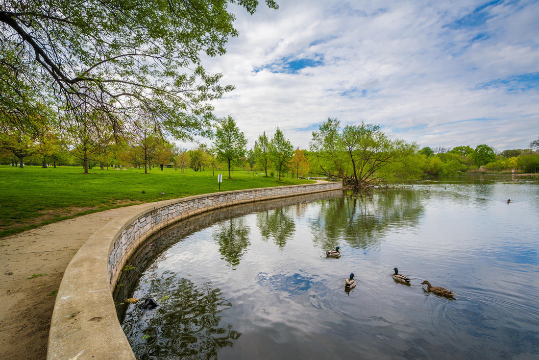 Pond at Patterson Park, in Baltimore, Maryland 2000pc Puzzle