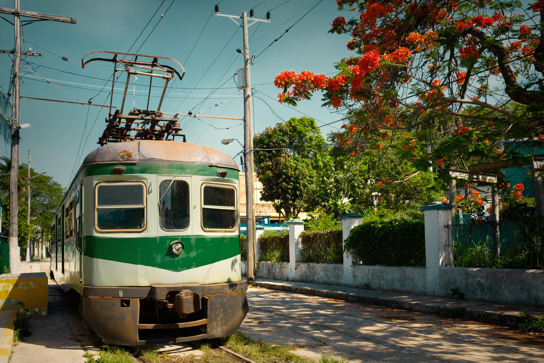 Vintage image of an old electric train in Cuba 2000pc Puzzle