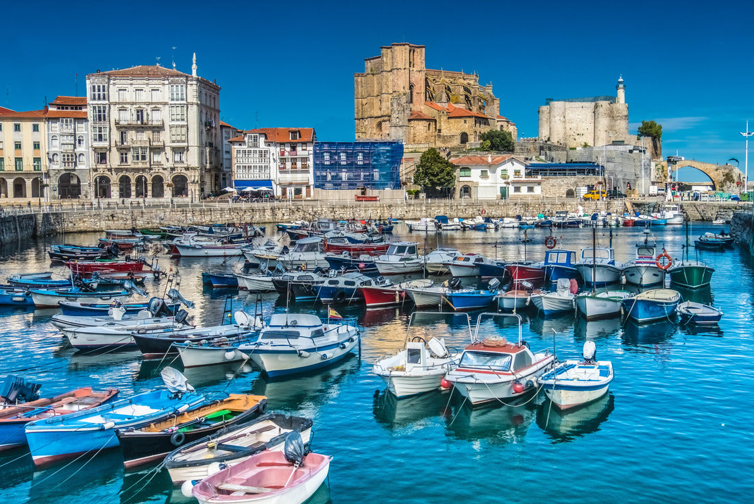 Castro Urdiales, Cantabria, northern Spain 2000pc Puzzle