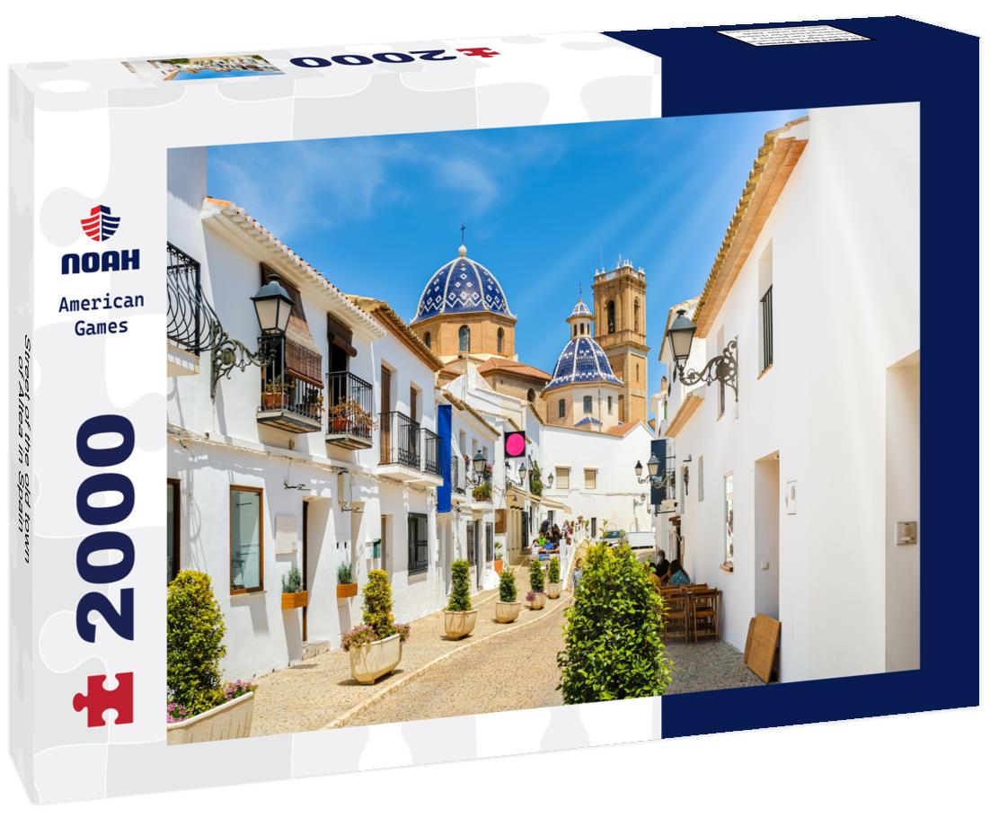 Street of the old town of Altea in Spain 2000pc Puzzle