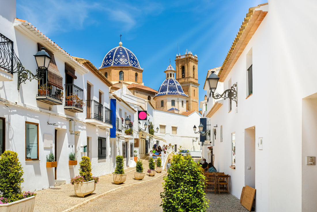 Street of the old town of Altea in Spain 2000pc Puzzle