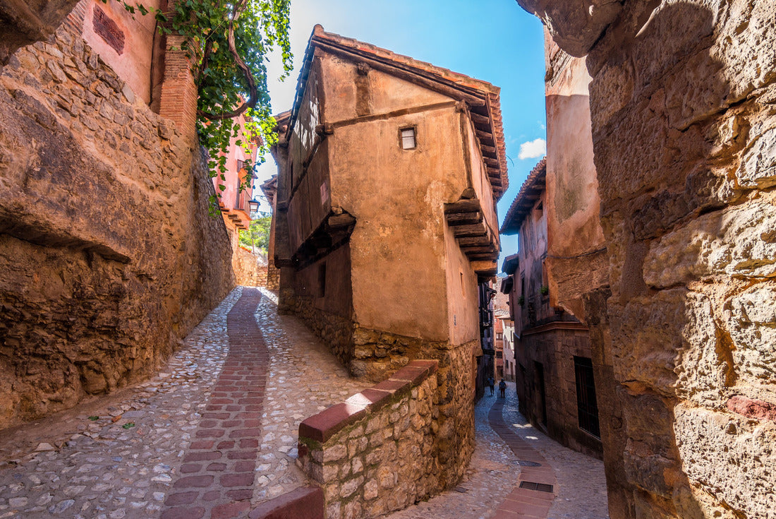 the town of Albarracin mudejar in Teruel, Spain 2000pc Puzzle