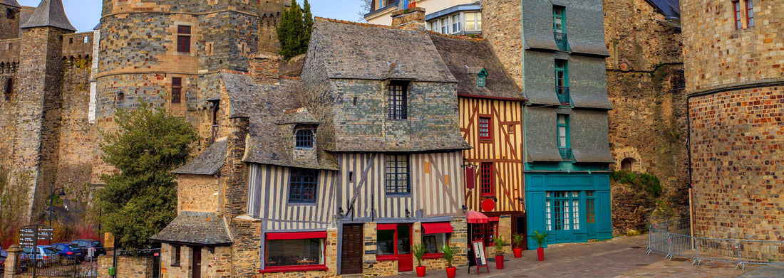 Noah Jigsaw Puzzle Vitré, Brittany, France Panorama 1000 Pieces