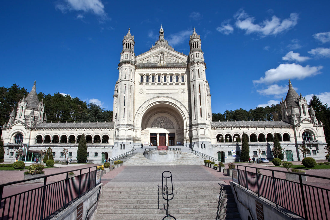 Basilica of St. Therese of Lisieux in Normandy France 2000pc Puzzle