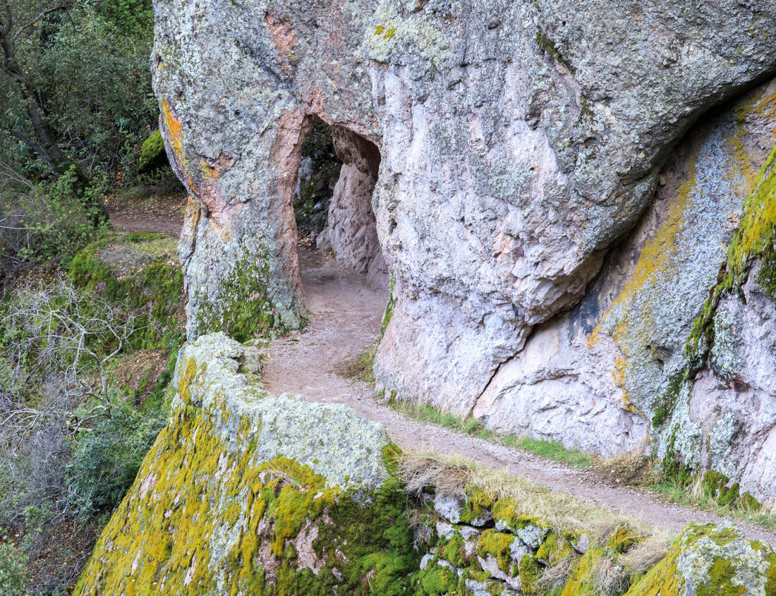 Noah Jigsaw Puzzle Tunnel Rock High Peaks Trail. Pinnacles National Park, California, USA 1000 Pieces