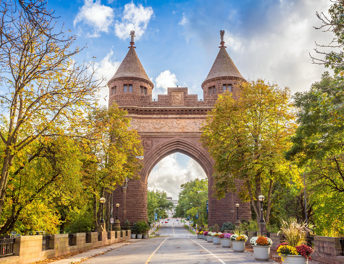 Soldiers and Sailors Memorial Arch in Hartford, Connecticut commemorating the Civil War 1000pc Puzzle