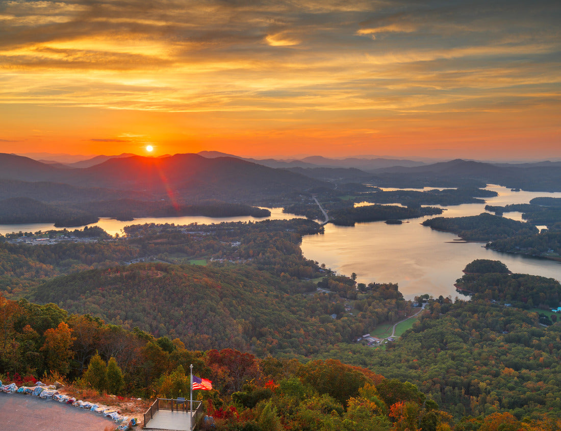 Noah Jigsaw Puzzle Hiawassee, Georgia, USA Landscape with Chatuge Lake in early fall at dusk 1000 Pieces