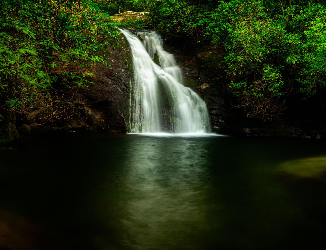 Noah Jigsaw Puzzle Water cascades through Blue Hole Waterfall in Hiawassee, Georgia 1000 Pieces