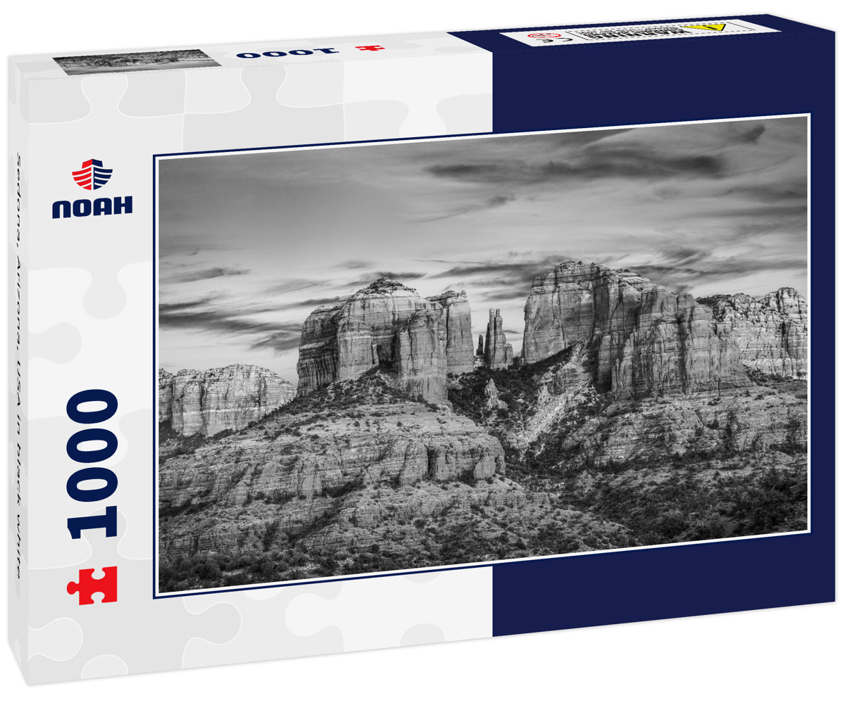 Sedona, Arizona, USA in black white