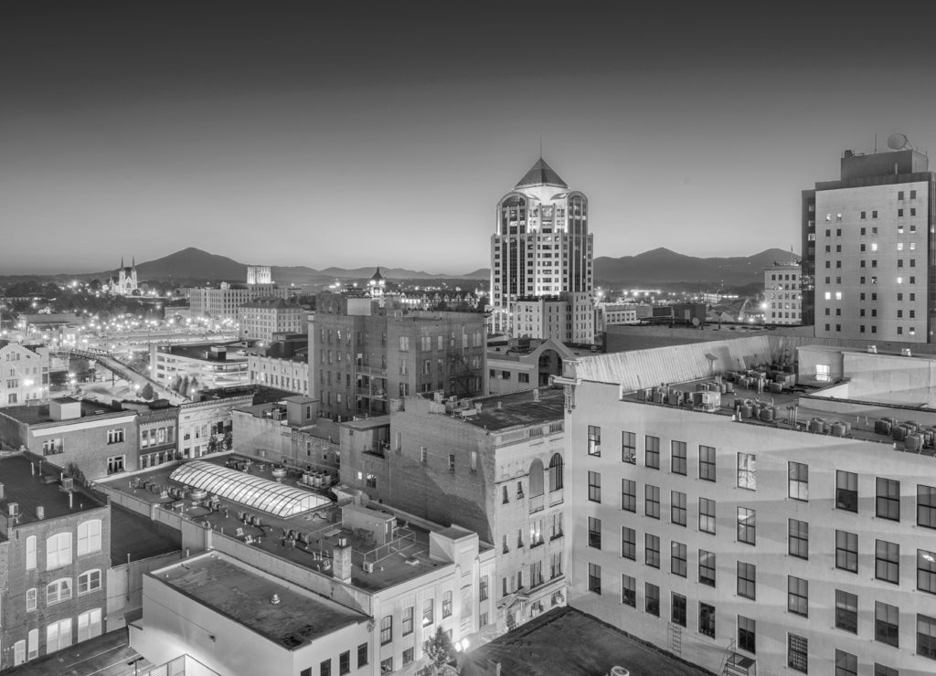 Roanoke, Virginia, USA Downtown Skyline in black white