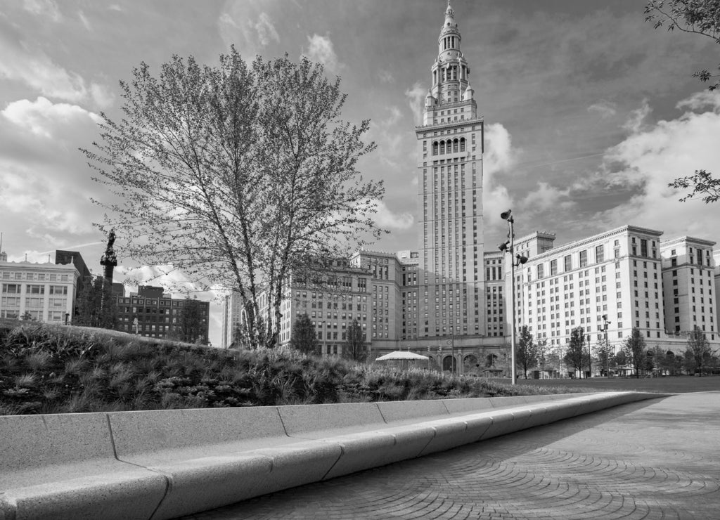 Public Square Cleveland, Ohio in black white