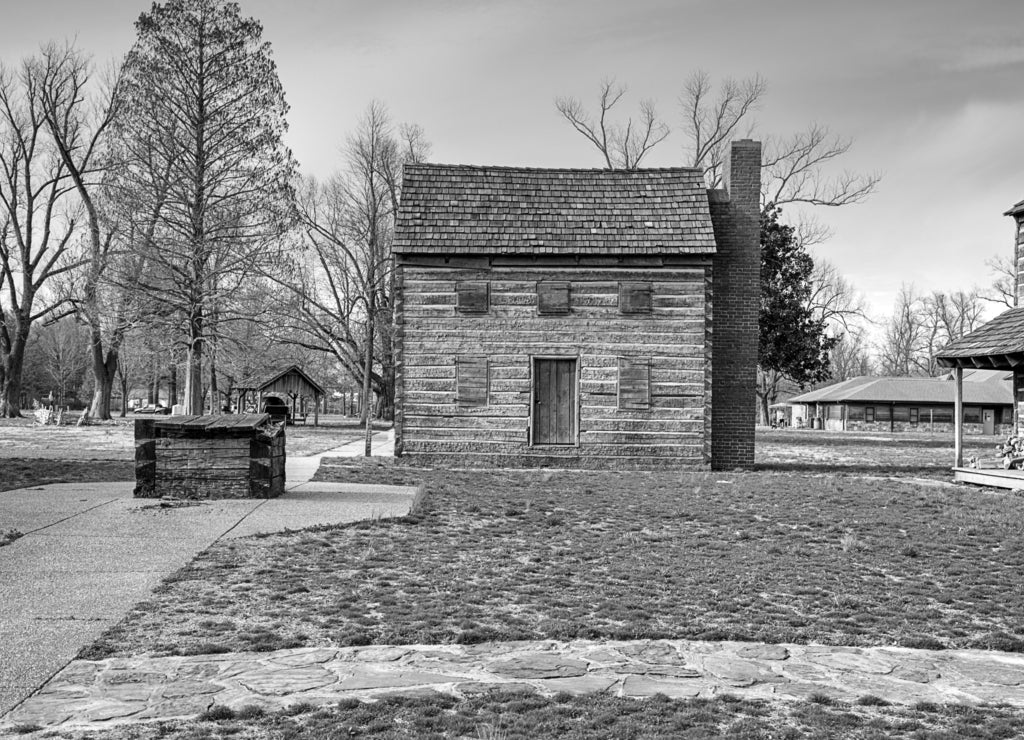 Officers Quarters, Fort Massac State Park 1308 E 5th St, Metropolis, Illinois in black white