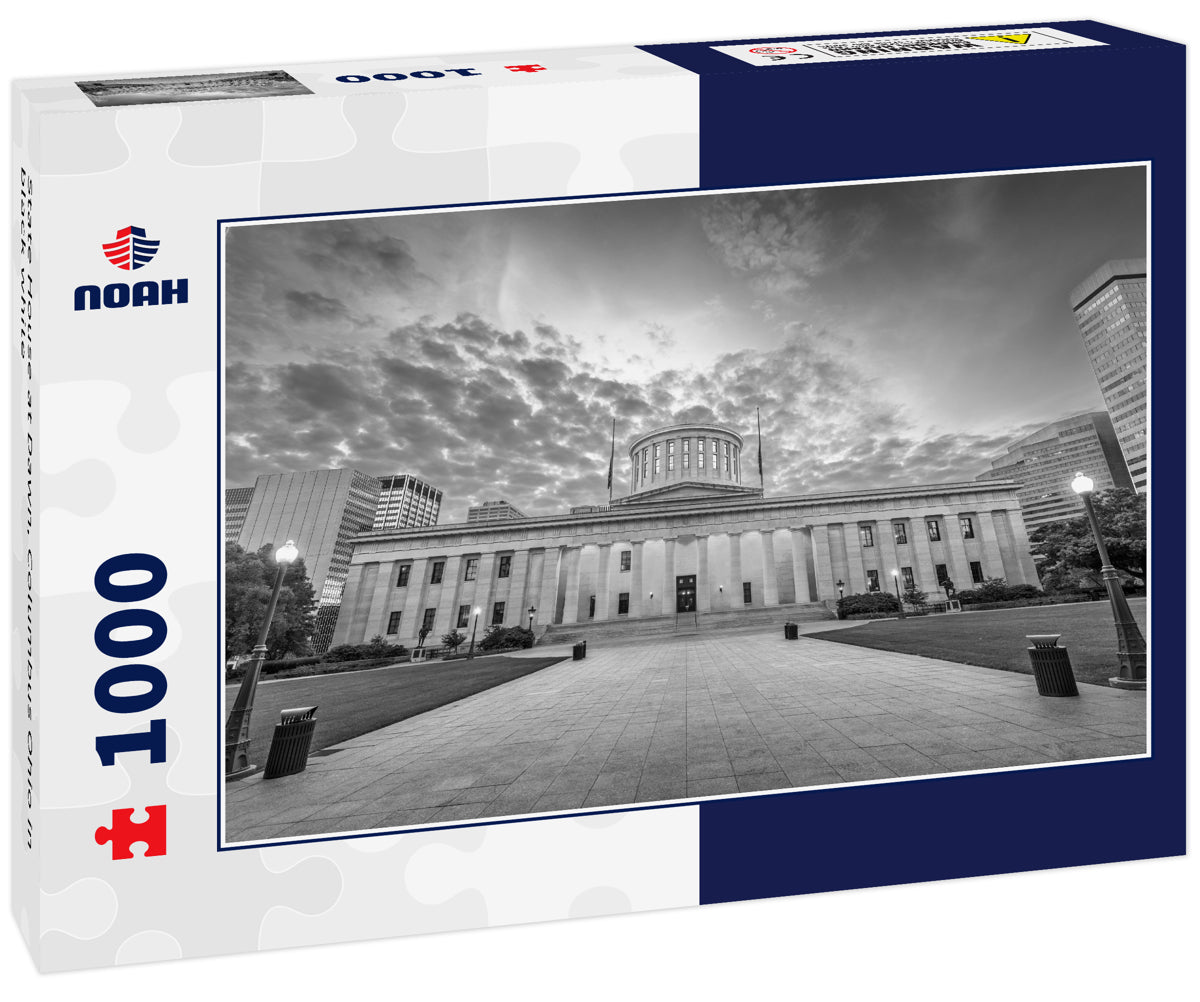 State House at Dawn, Columbus Ohio in black white