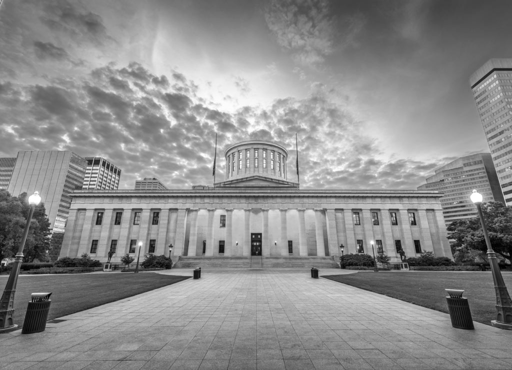 State House at Dawn, Columbus Ohio in black white