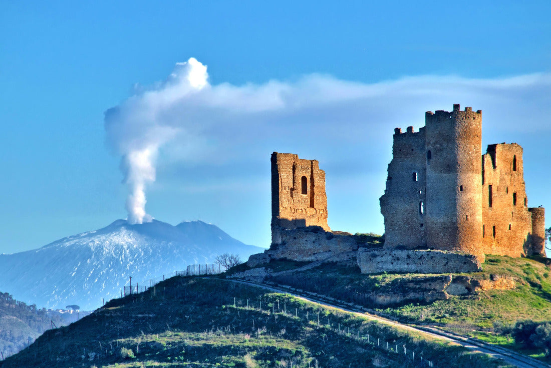 Picturesque View of Mazzarino Medieval Castle with the Mount Etna in the Background, Caltanissetta, Sicily, Italy 2000pc Puzzle