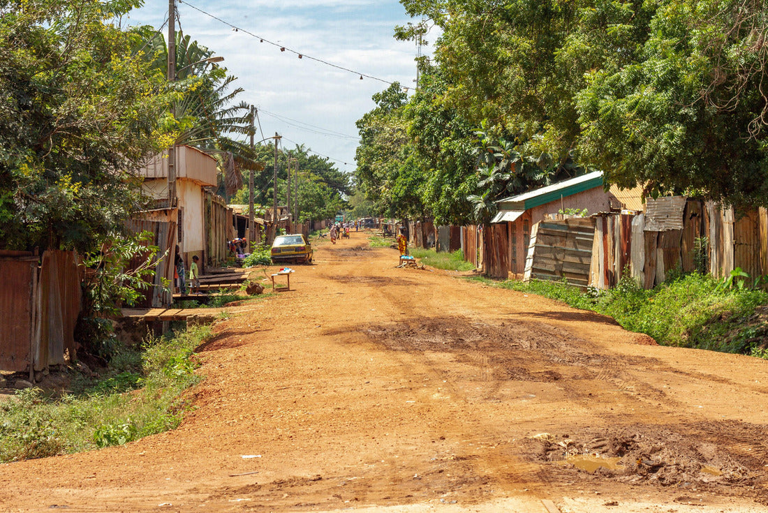 Noah Jigsaw Puzzle Empty street view in Bangui Central African Republic 2000 pieces