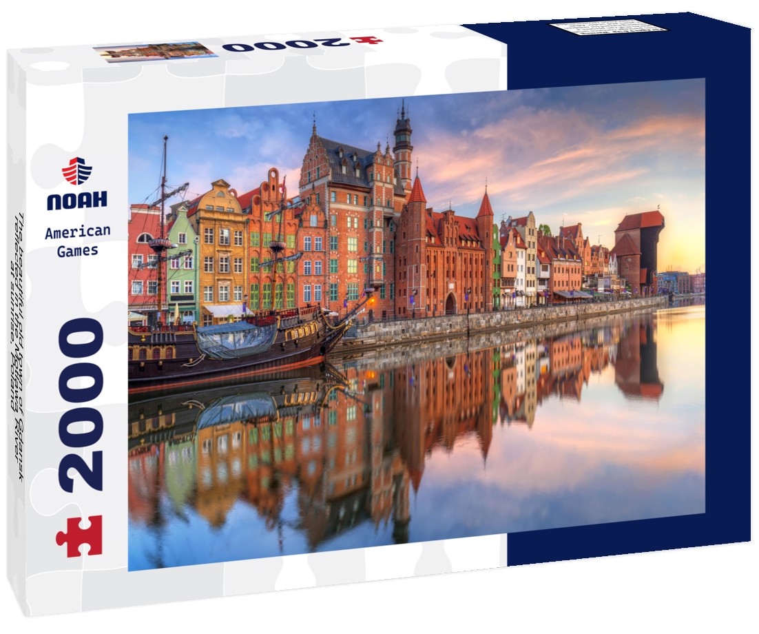 The beautiful old town of Gdansk reflected in the Motlawa River at sunrise, Poland 2000pc Puzzle
