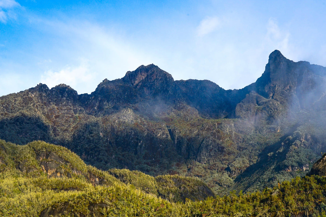 Beautiful morning in Rwenzori or Moon Mountains in Uganda, Africa 2000pc Puzzle