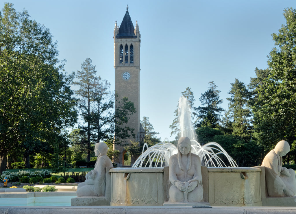 Ames, Iowa: Fountain of the Four Seasons and Campanile