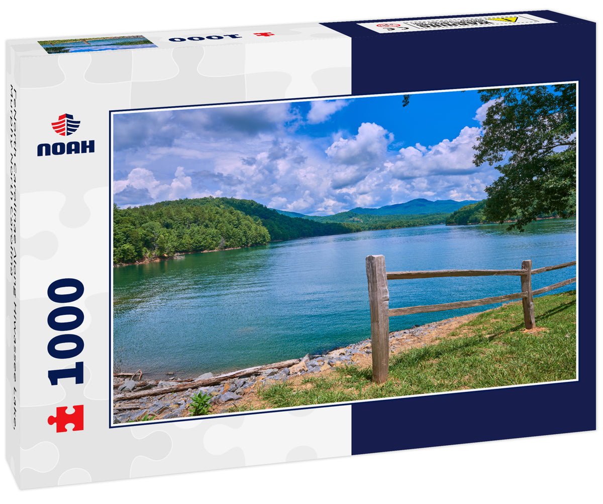 FeNorth Carolinae Along Hiwassee Lake, Murphy North Carolina