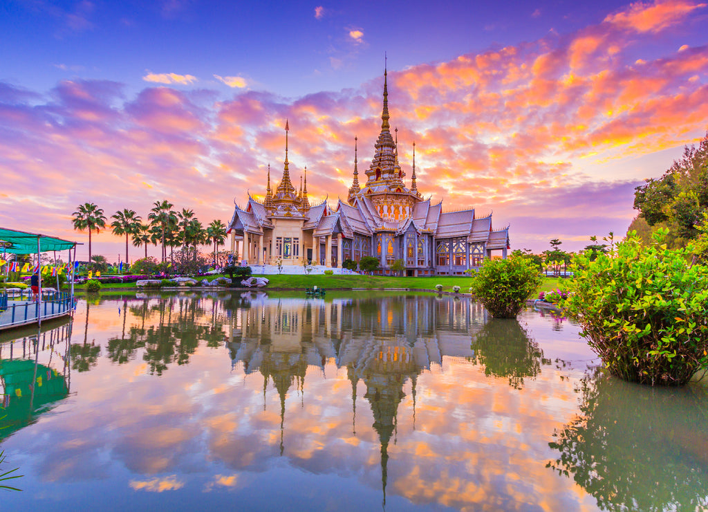 Non Khum Temple; The Temple of Sondej Toh in Thailand