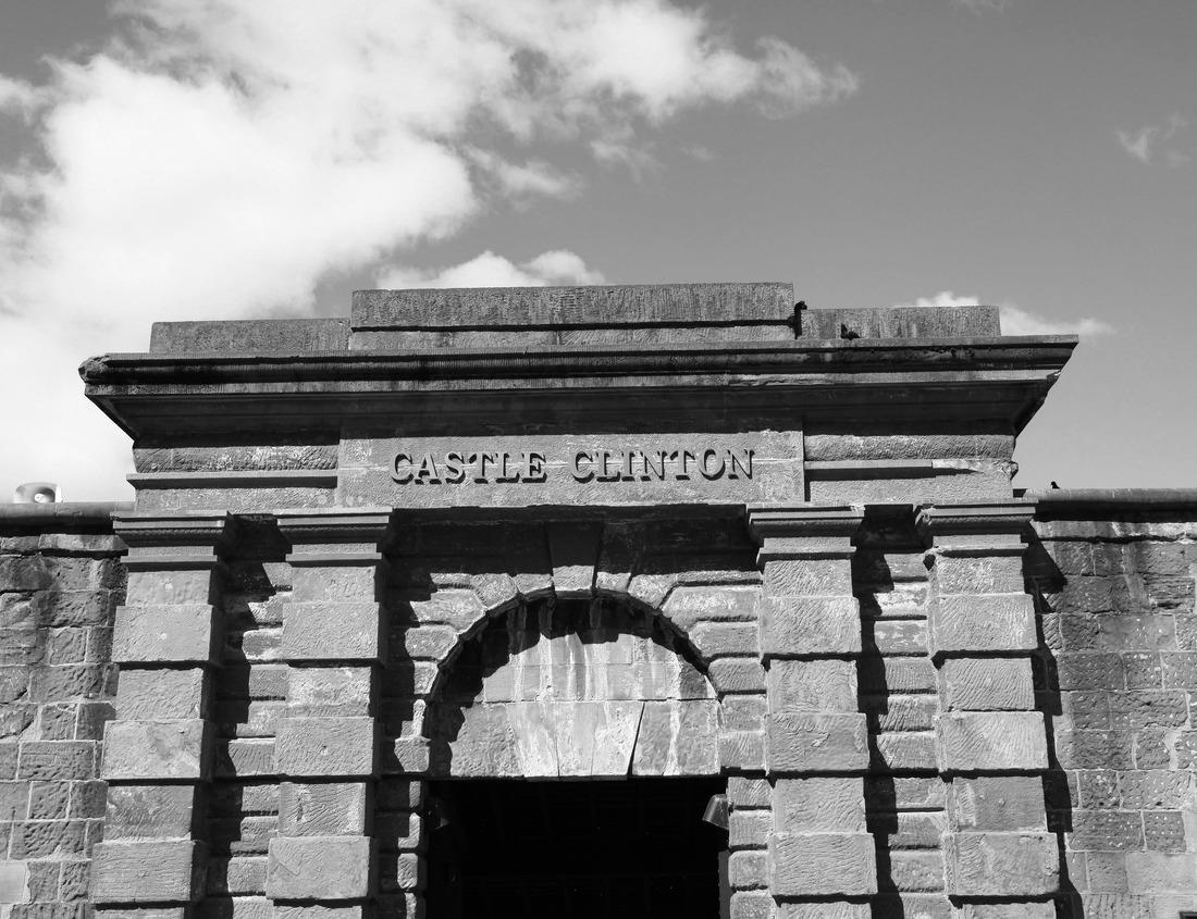 Noah Jigsaw Puzzle Old town of Tübingen, Baden-Württemberg, Germany in black white 1000 pieces