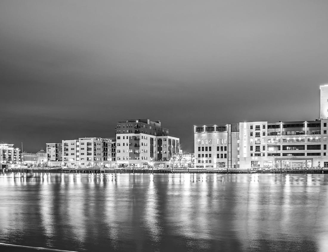 Noah Jigsaw Puzzle Aerial view of Rimini at Christmas time in black white 1000 pieces