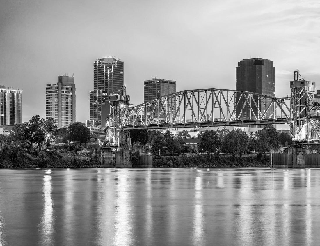 Noah Jigsaw Puzzle Aerial View of Gonzales, Texas in Summer in black white 1000 pieces