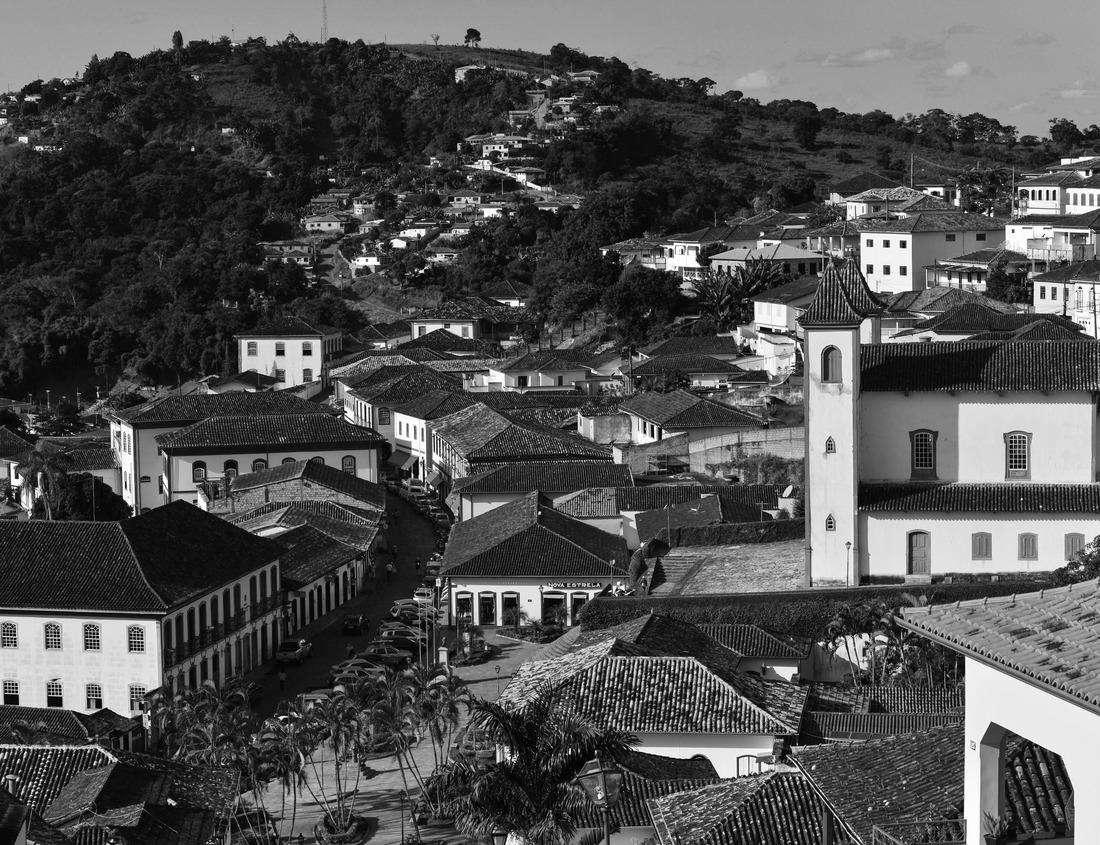 Noah Jigsaw Puzzle Cremona Panorama of the square from the Torrazzo tower at sunset in black white 1000 pieces