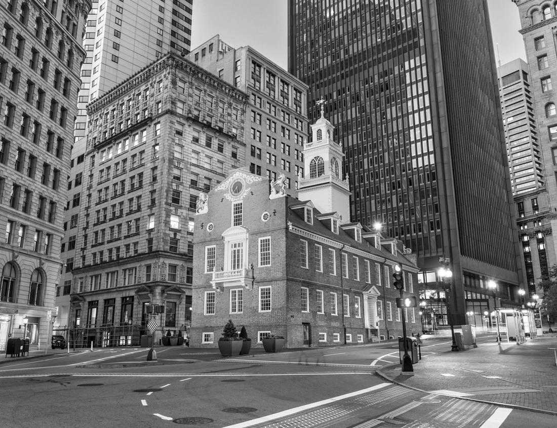 Noah Jigsaw Puzzle Old town of Passau, Bavaria, Germany in black white 1000 pieces