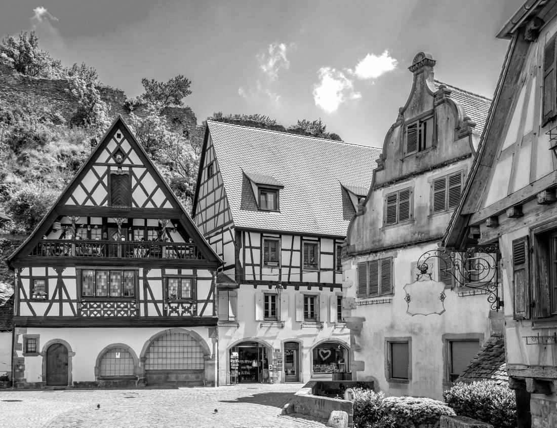 Noah Jigsaw Puzzle The Palatine Towers, an old Roman city gate in the old town of Turin, Italy in black white 1000 pieces