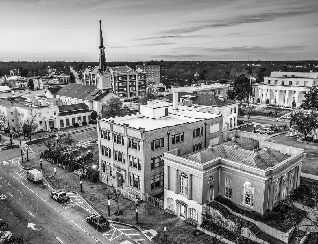 Noah Jigsaw Puzzle Old city of Sibiu, Romania in black white 1000 pieces